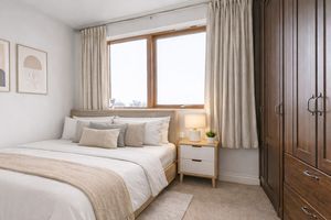 Photo 6- click for photo gallery